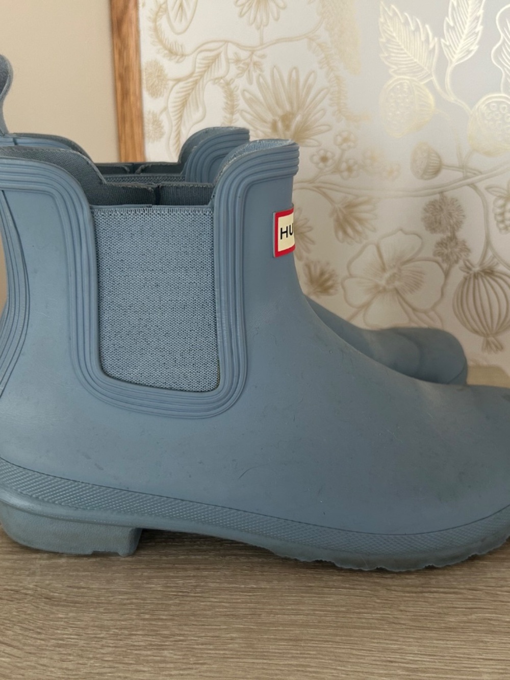 Hunter Women’s Short Rain Boots - Picture 2 of 9